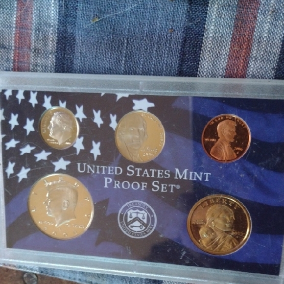 United States Mint Proof Coin Set - Picture 1 of 3